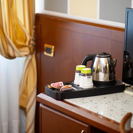 Hotel Europa Ренде Экстерьер фото